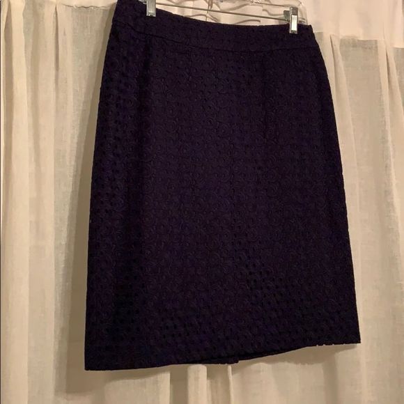 3. Talbots A Line Skirt in Navy blue eyelet.  Size 8. - Picture 1 of 4